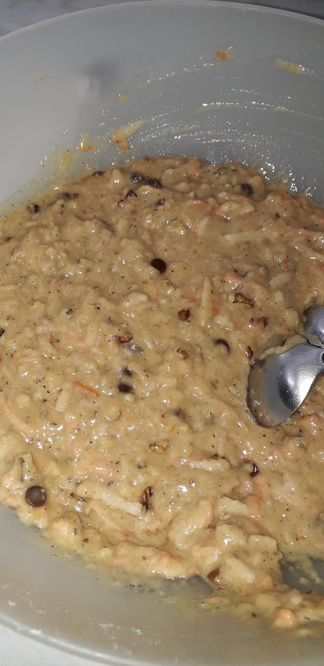 Νηστίσιμα-ατομικά κεκάκια-με μήλο-καρότο-καρύδια-συνταγή-