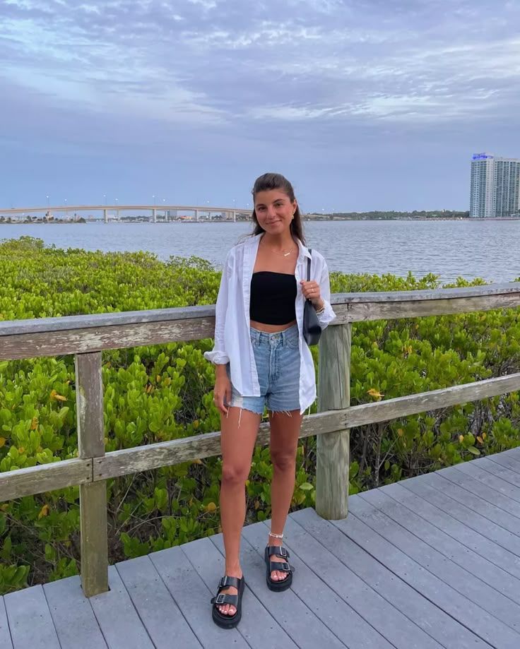 jean σορτσάκια-τάσεις-Άνοιξη-Καλοκαίρι 2025-ιδέες- jean σορτσάκια-τάσεις-Άνοιξη-Καλοκαίρι 2025-ιδέες-