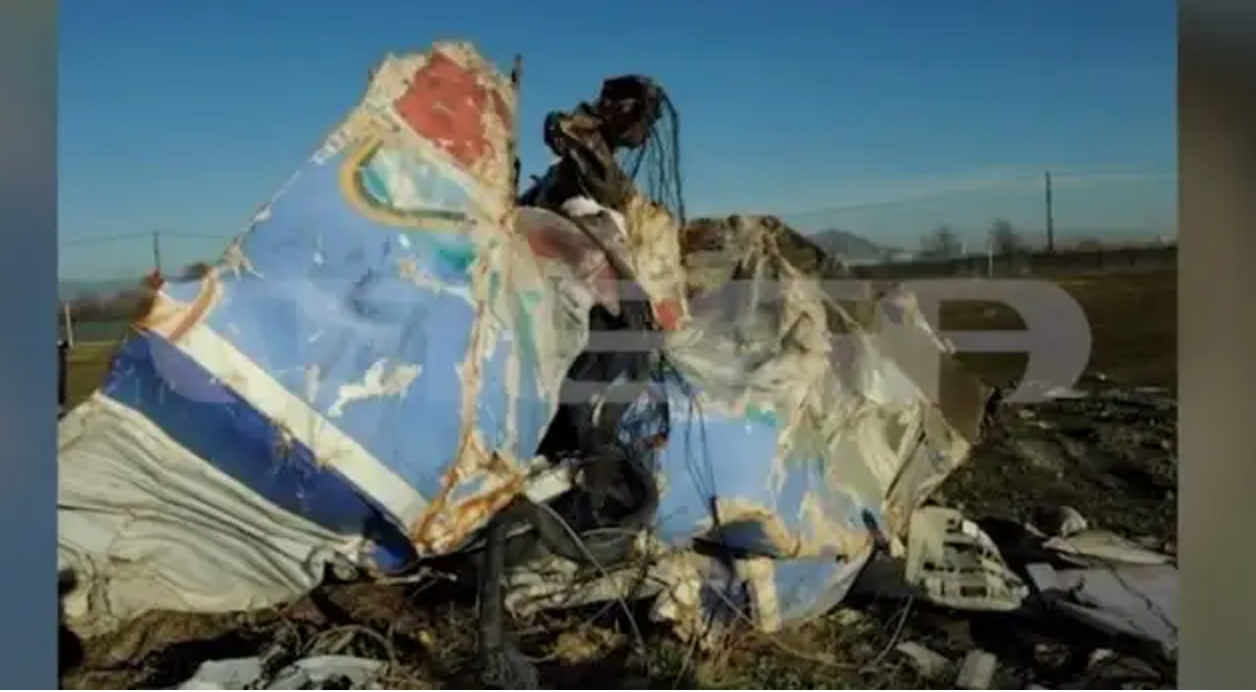 Τέμπη: Μετά το “ξεμπάζωμα” βρέθηκαν μέχρι και ανθρώπινα οστά- Εικόνες που συγκλονίζουν