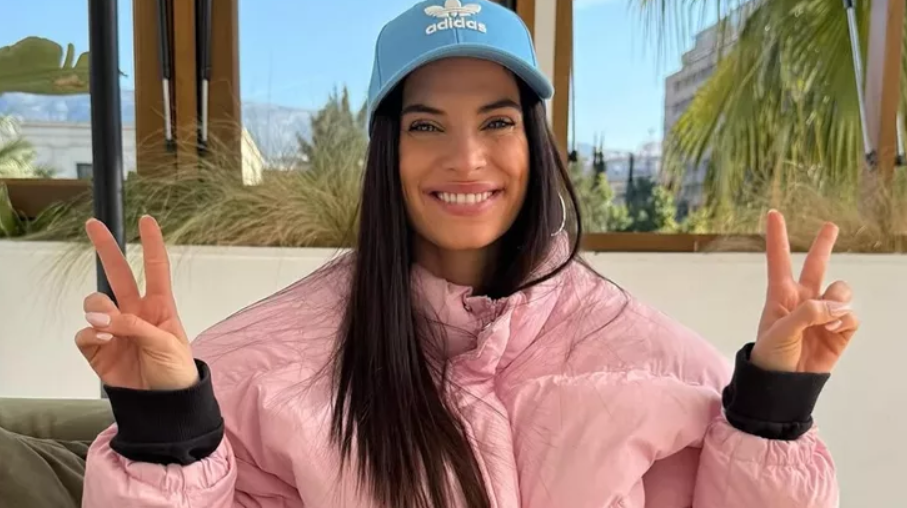 Η Χριστίνα Μπόμπα έγινε κοκκινομάλλα – Η αλλαγή που την έκανε αγνώριστη