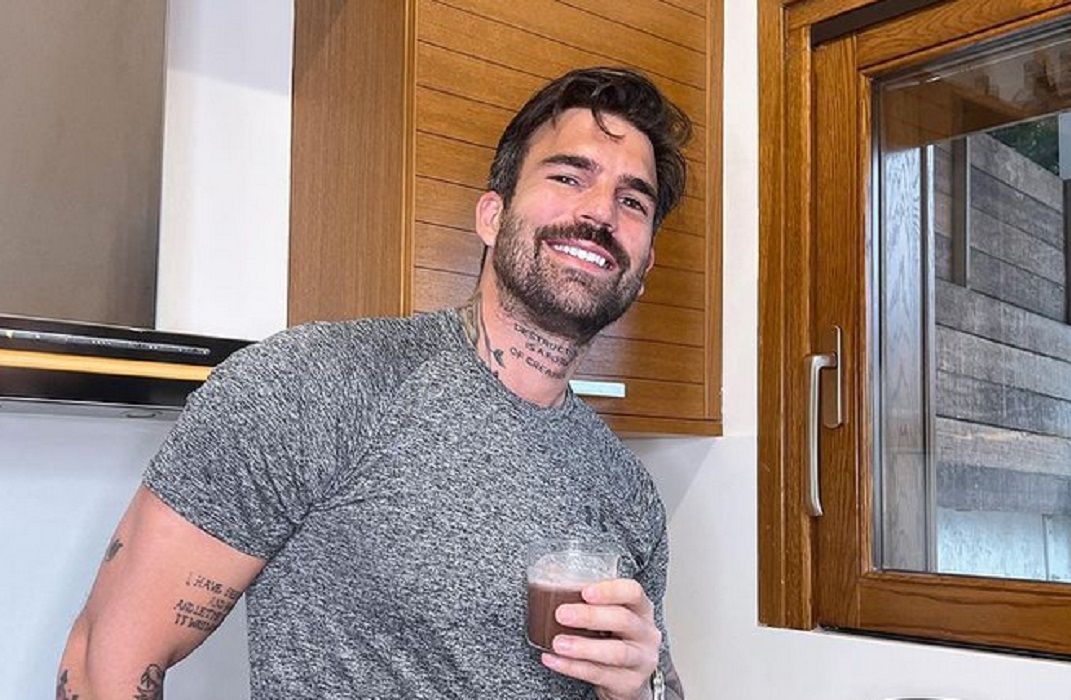 Δημήτρης Αλεξάνδρου: Φωτογραφίες από το νέο του σπίτι μετά τον χωρισμό και τα αισιόδοξα μηνύματα για τη νέα του ζωή