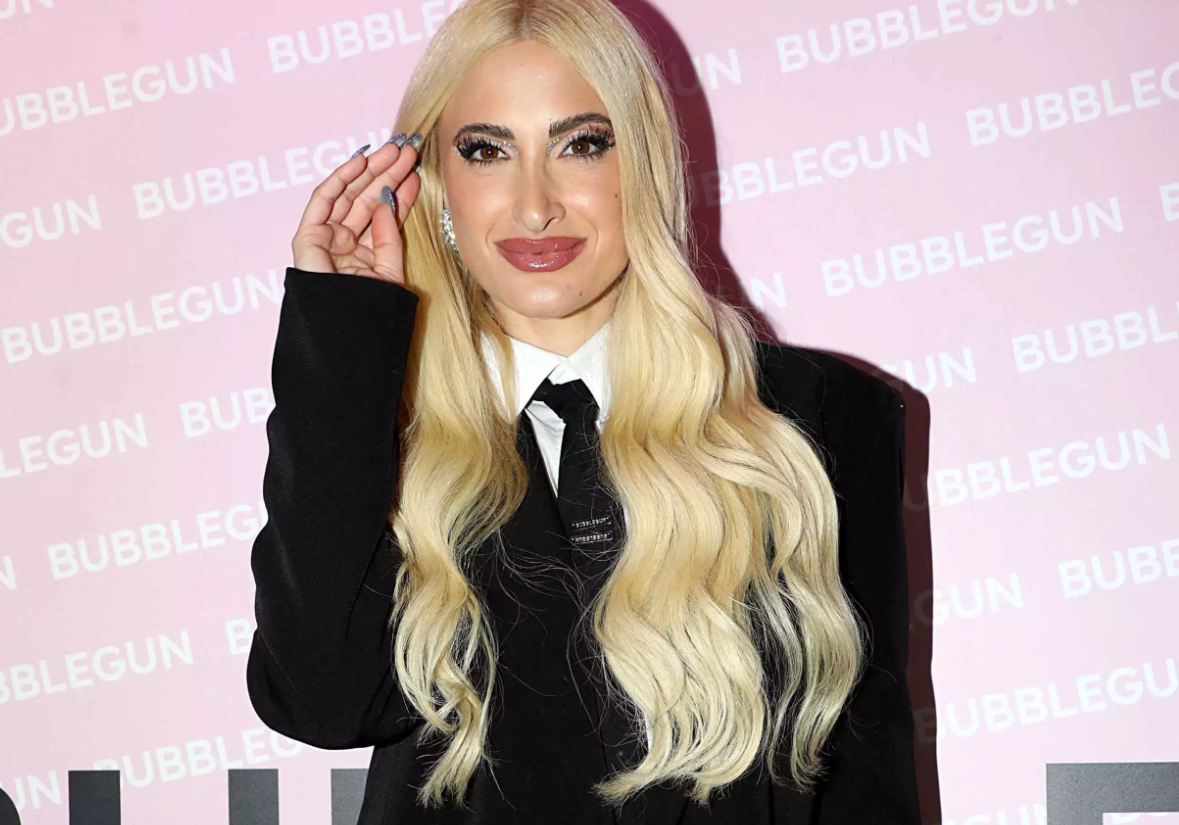 Ιωάννα Τούνη: Το ξέσπασμά της για τους δημοσιογράφους – Καταπατάτε την ελευθερία μου και λαδώνετε παράνομα τις αεροπορικές