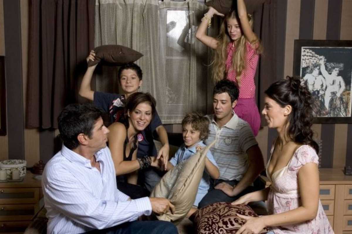 Ευτυχισμένοι Μαζί: Ο Θανάσης, η Φίφη και ο Γιαννάκης έχουν γίνει μία παρέα και βγάζουν ξεκαρδιστικά βίντεο στο TikTok