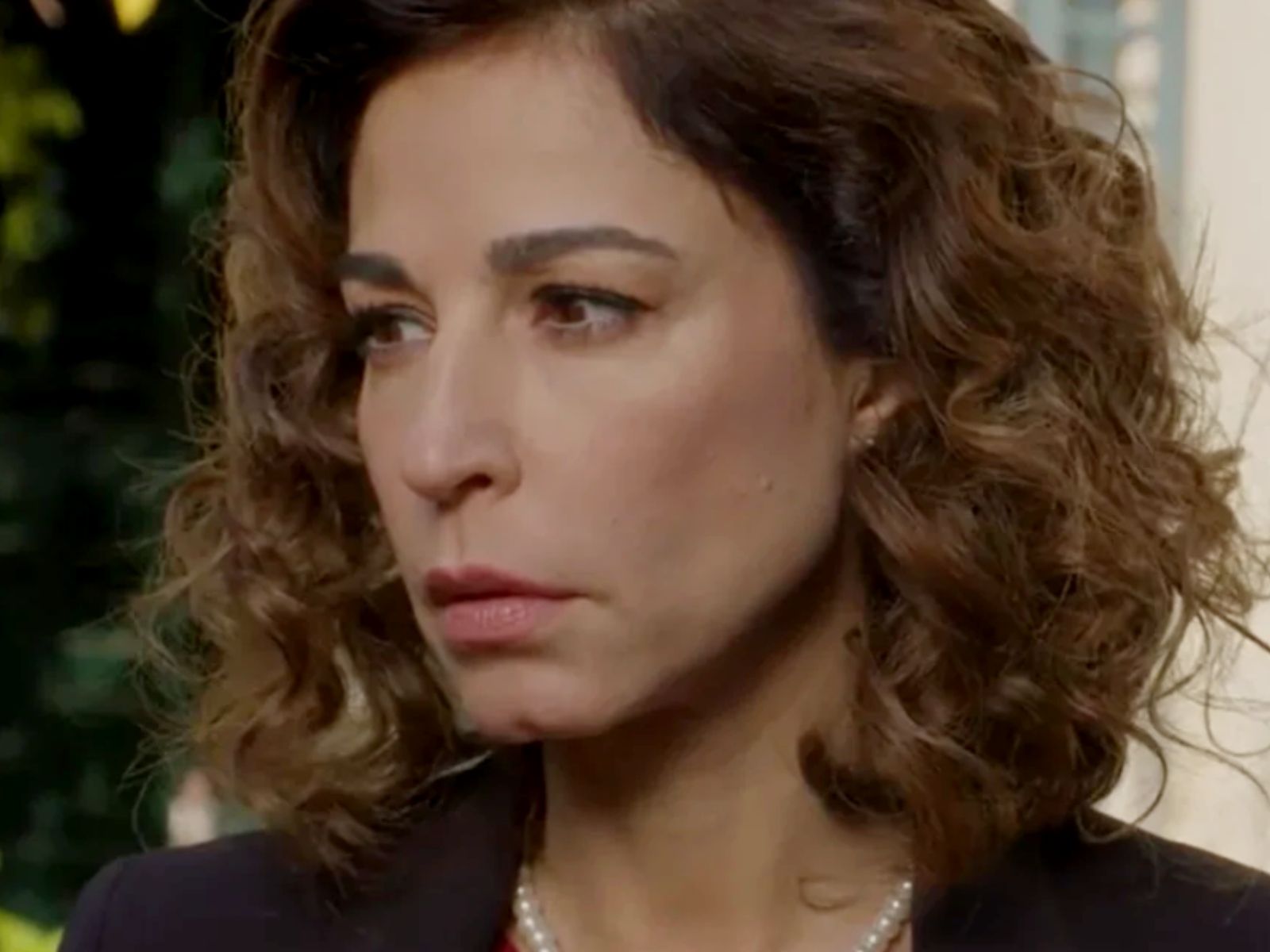 Άγιος Έρωτας: Η Χριστίνα παίρνει τελικά τη θέση της Θάλειας και ο Παύλος την κακομεταχειρίζεται