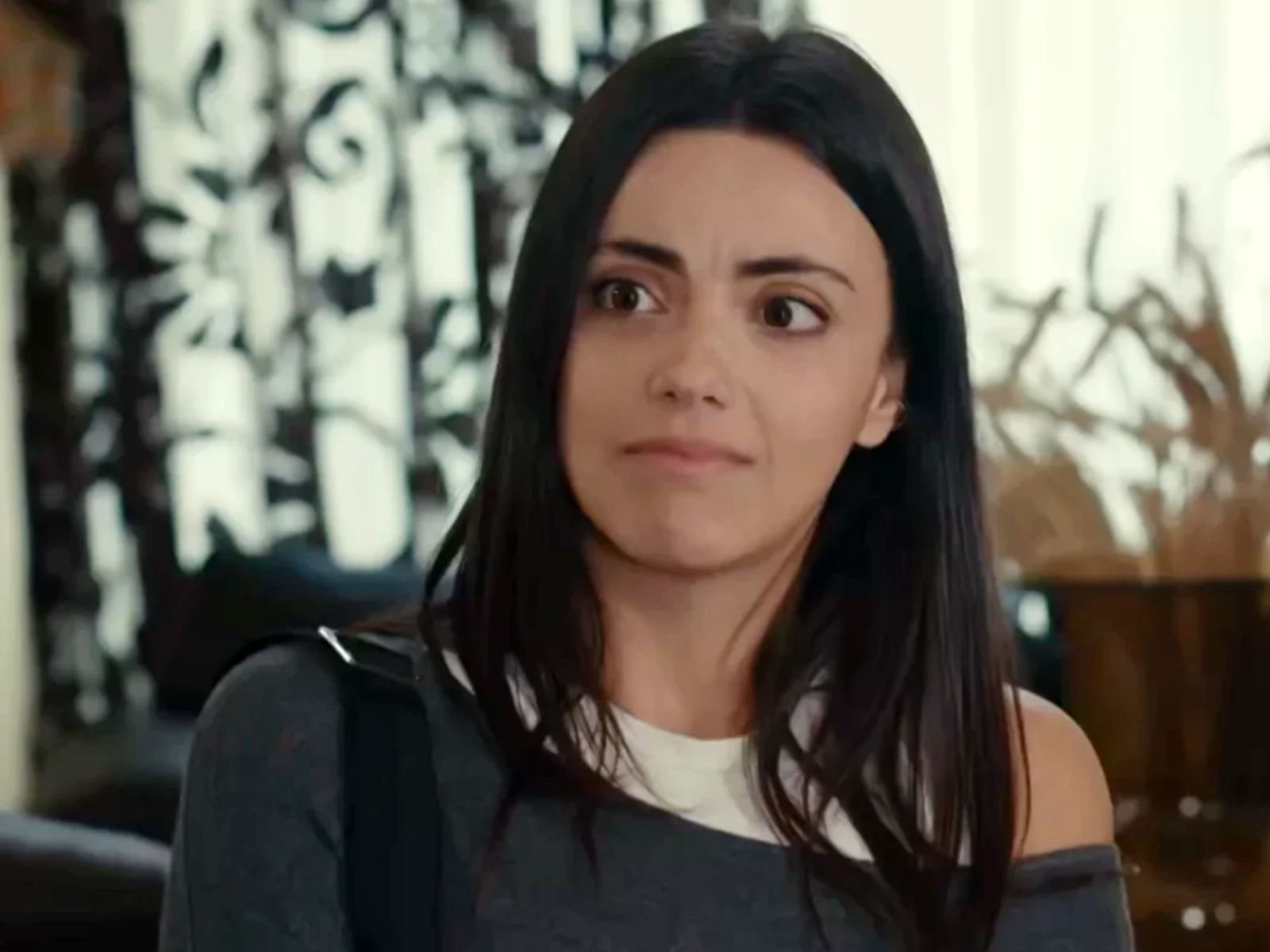 Η Γη της Ελιάς: Η Ειρήνη προσπαθεί να χωρίσει οριστικά Μιλτιάδη και Βασιλική