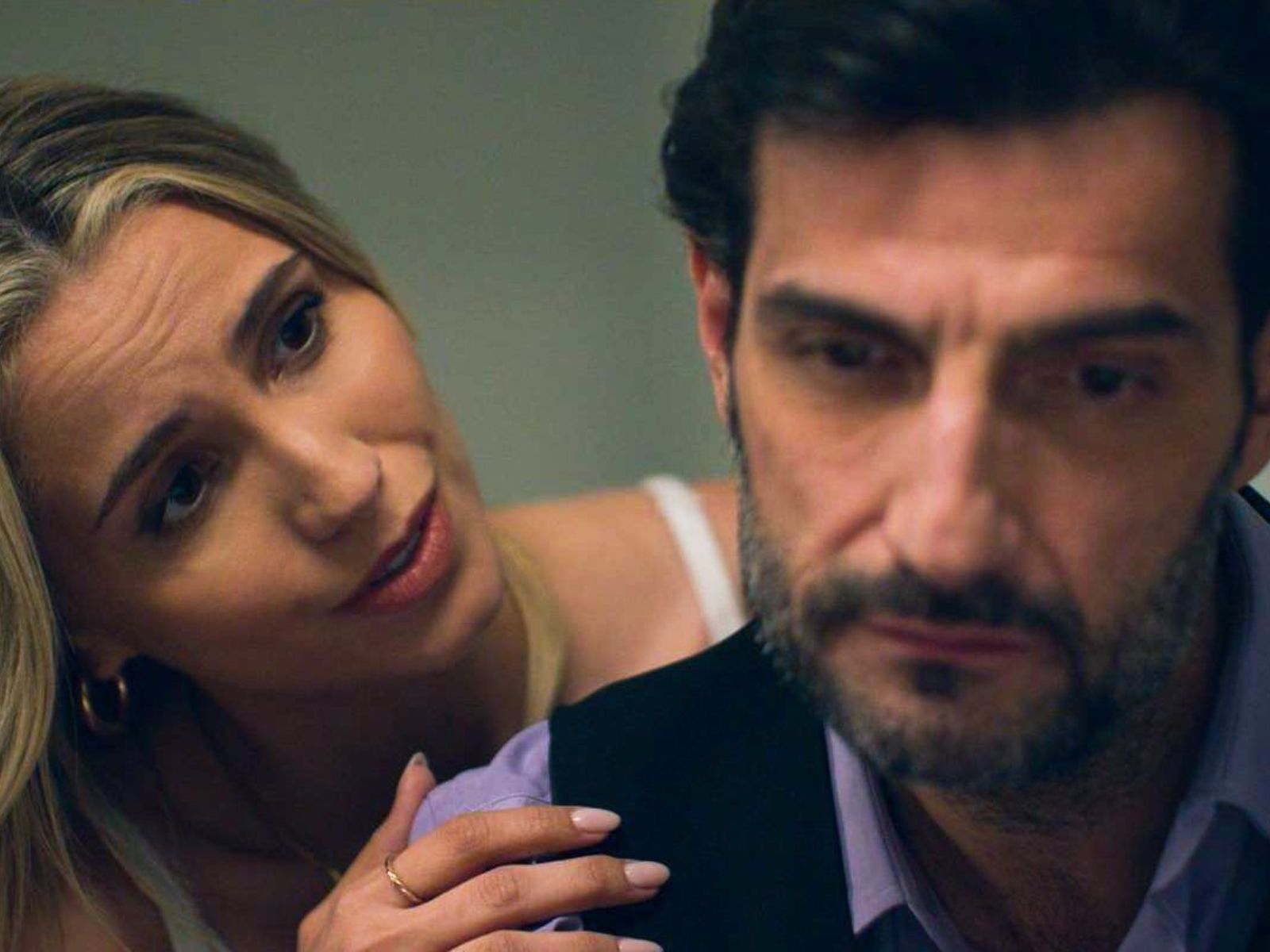 Παιχνίδια Εκδίκησης: Ο Άγης παίρνει τη Μάγια και το παιδί και εξαφανίζονται