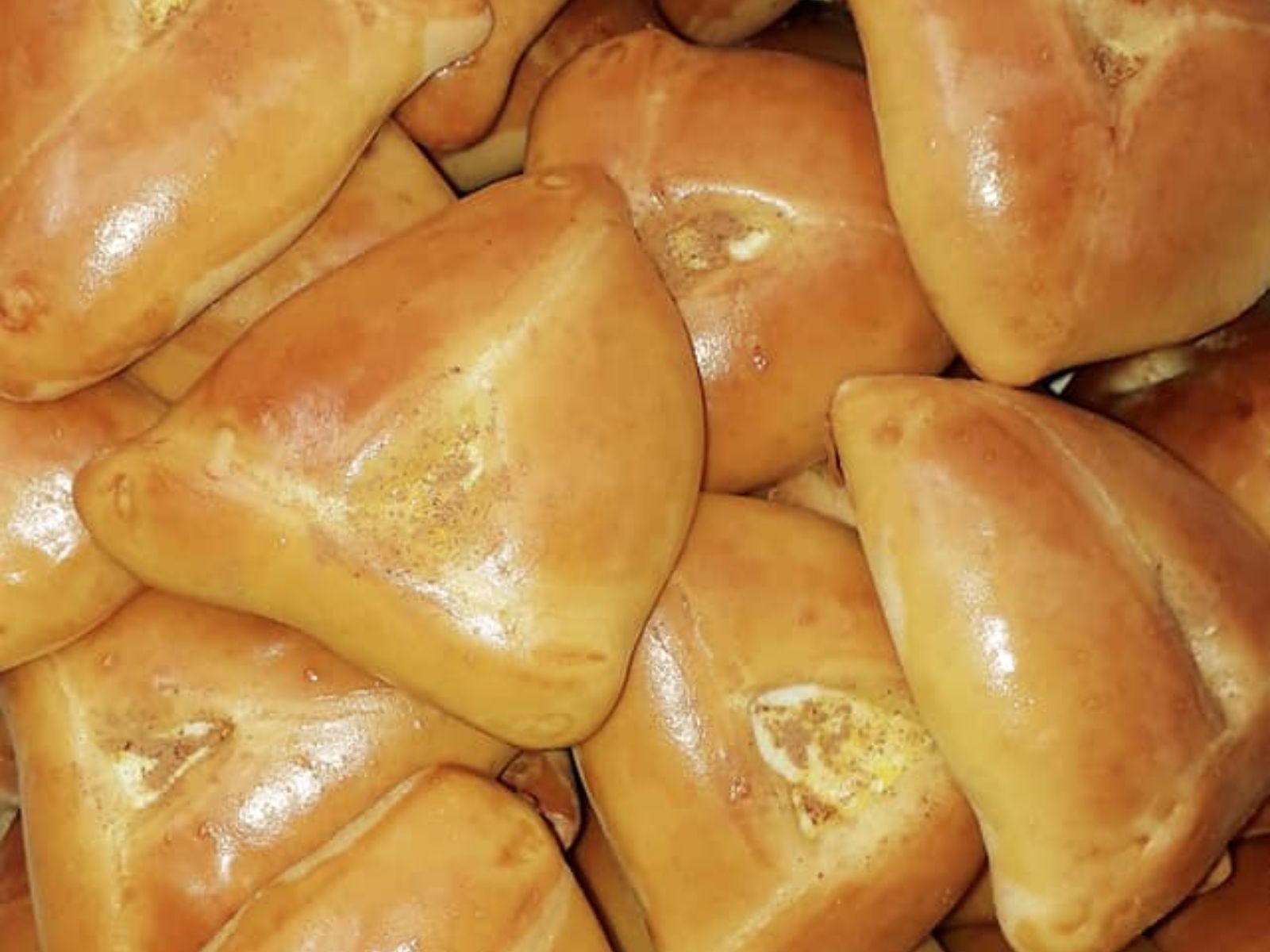 Ανεβατά-καλτσούνια-της γιαγιάς-συνταγή-