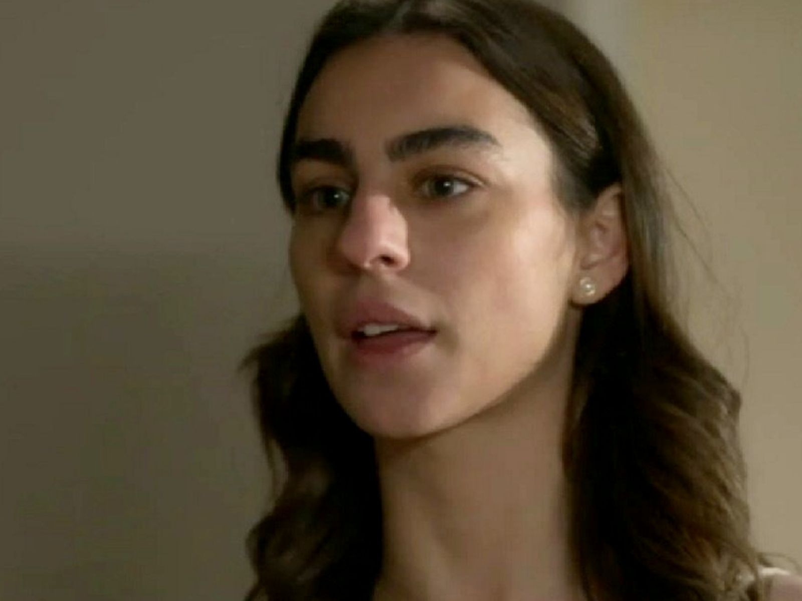 Ηλέκτρα: Η Νεφέλη χαστουκίζει και βρίζει τη μητέρα της και φεύγει χέρι χερι με τον Παύλο