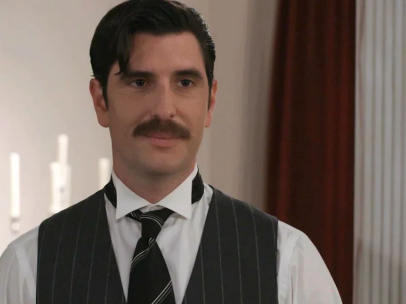 Grand Hotel: Ο Ρήγας κλέβει το ξενοδοχείο και η Κυβέλη τον παγιδεύει