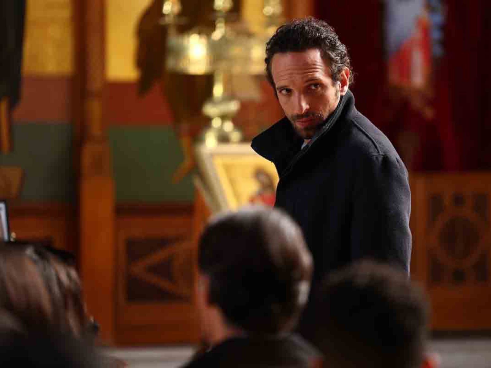 Διάφανη Αγάπη: Ο Στέφανος ανακαλύπτει πως οι γονείς του είναι ο Ιάσωνας και η Μάρθα