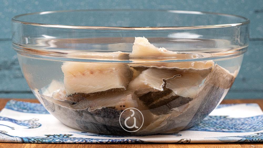 Πως ξαλμυρίζουμε σωστά το μπακαλιάρο- Οδηγίες από την Αργυρώ Μπαρμπαρίγου