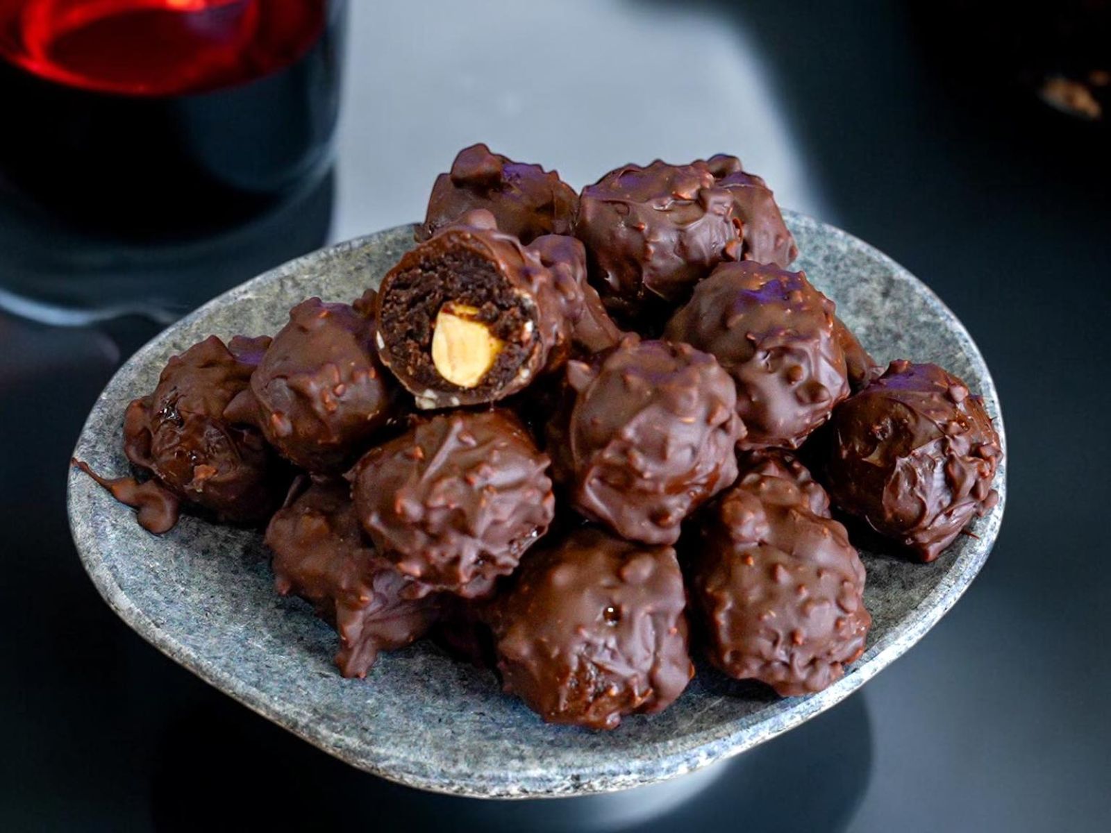 Vegan Σοκολατάκια Ferrero Rocher χωρίς ζάχαρη