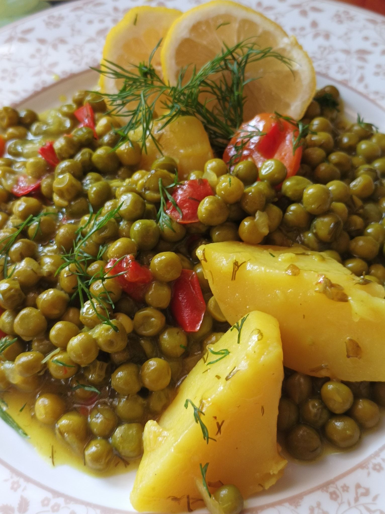 Λεμονάτος-αρακάς-με μαντζουράνα-για τη νηστεία-συνταγή-