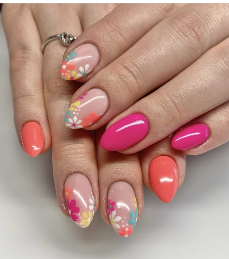 φούξια-και-ροδακινί-νύχια-με-λουλούδια-ιδέες-