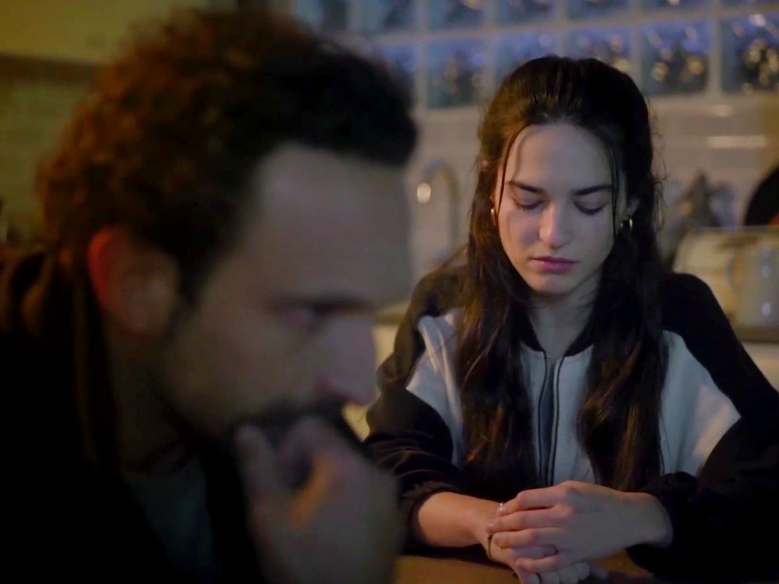 Διάφανη Αγάπη επόμενα επεισόδια: 21, 22, 23