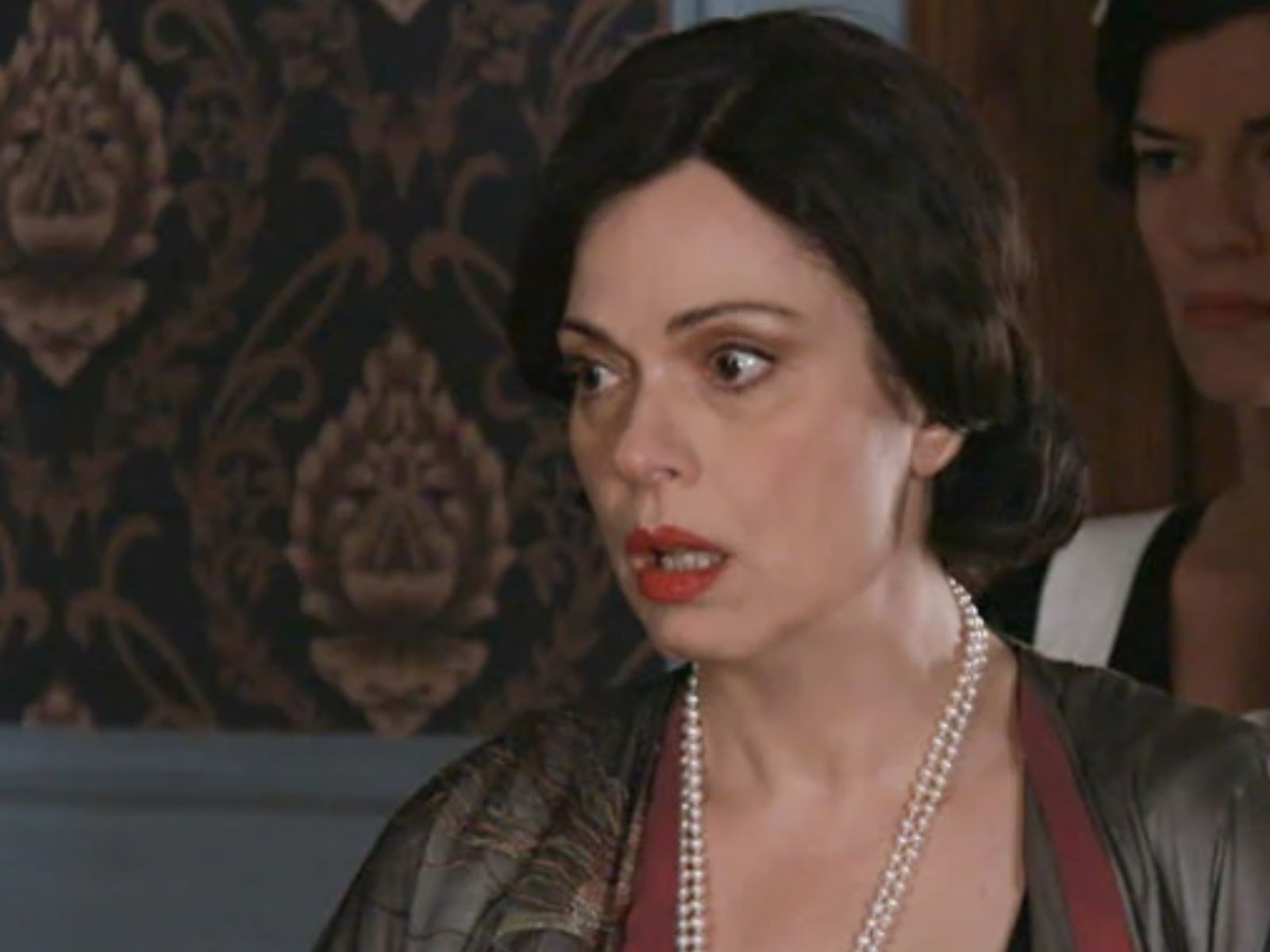 Grand Hotel: Ο Ρήγας πουλάει το ξενοδοχείο και η Κυβέλη ορκίζεται εκδίκηση