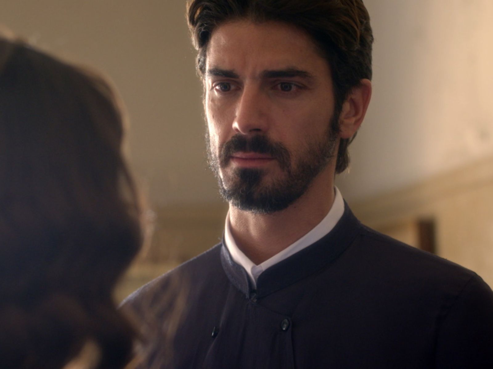 Άγιος Έρωτας: Μαχαιρώνουν τον Πατέρα Νικόλαο και δίνει μάχη για τη ζωή του