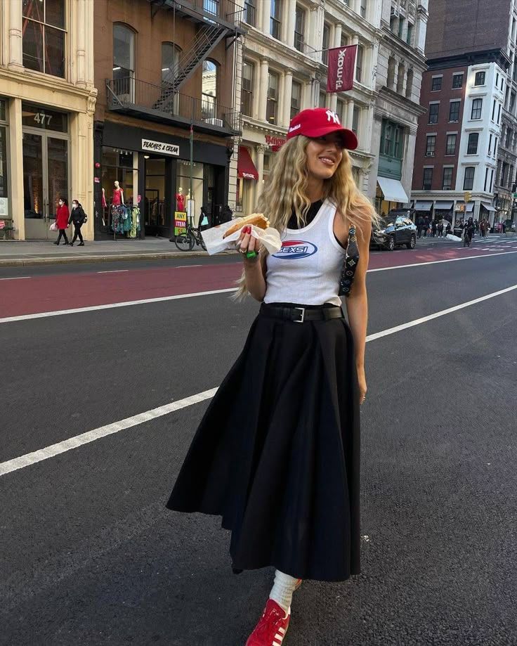 Αλλάξτε στιλ τον Απρίλιο 2025: 13+1 ιδέες για μοντέρνα outfits που θα ανανεώσουν το στιλ σας με τα top trends της σεζόν