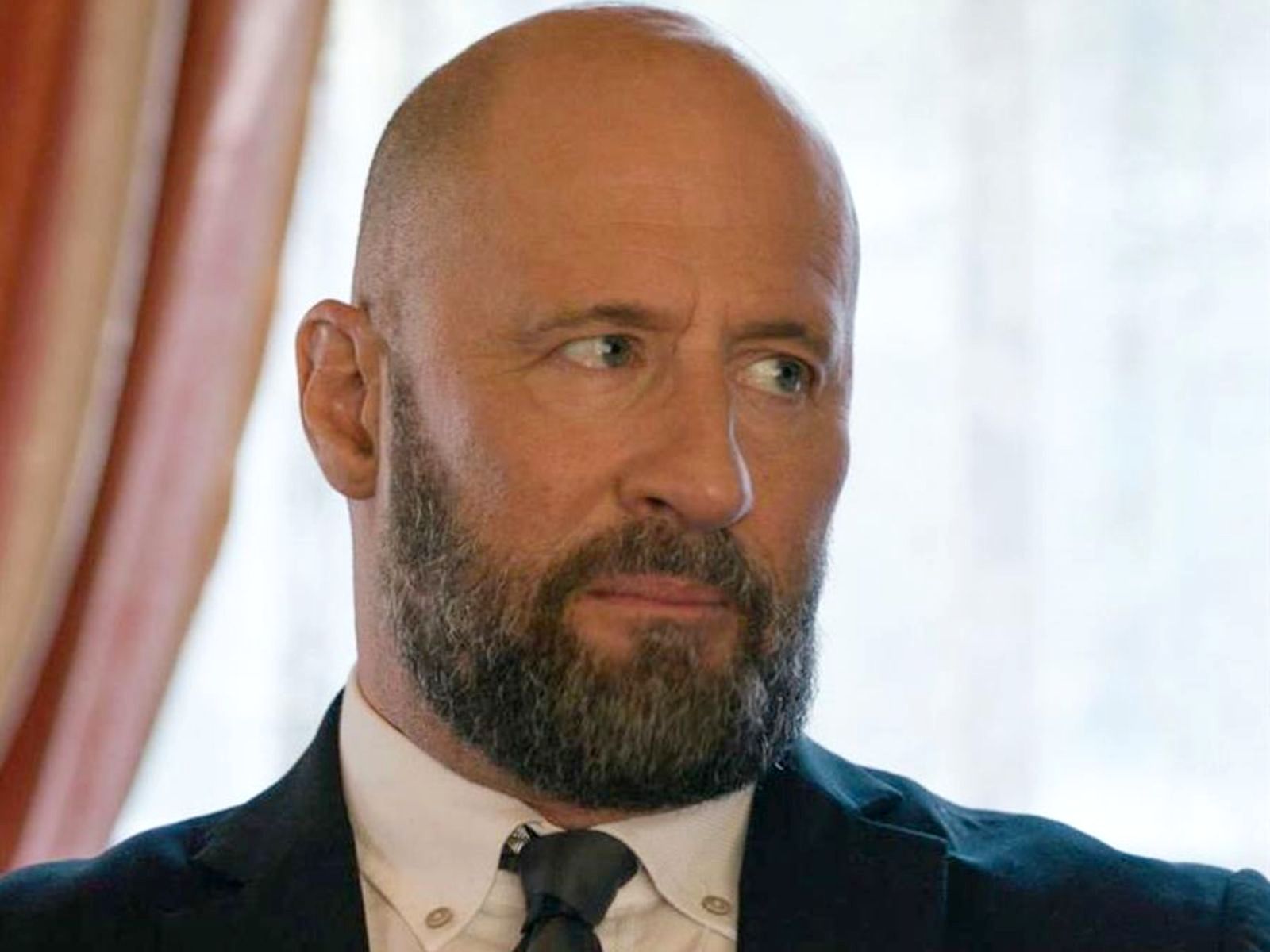 Ο πρωταγωνιστής στα Παιχνίδια Εκδίκησης Λαέρτης Μαλκότσης έπαθε έμφραγμα και γονάτισε στη μέση του δρόμου