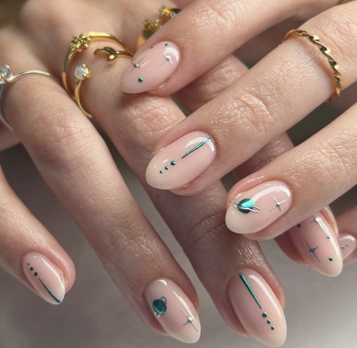 Spring Boho Nails: Ανανέωσε το μανικιούρ σου με τον πιο trendy και ethnic σχέδια