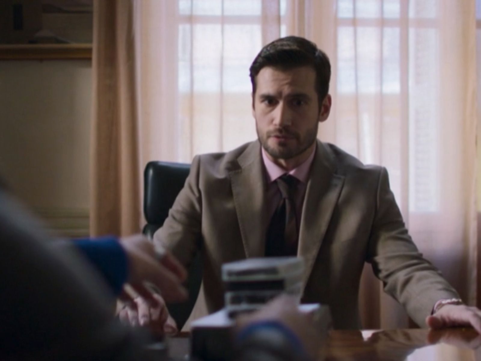 Απαραιτητο φως επεισοδια