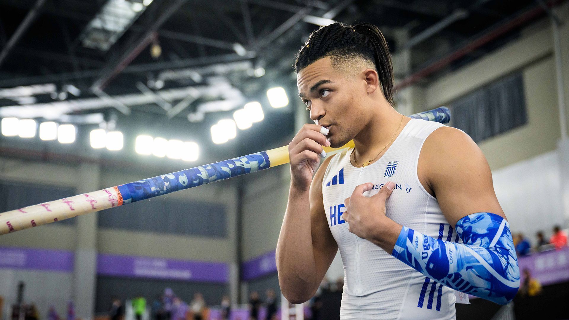 Οι διάσημοι που πάλεψαν με το τέρας της κατάθλιψης και βγήκαν νικητές – Οι ιστορίες τους συγκινούν