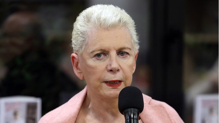 Οι διάσημοι που πάλεψαν με το τέρας της κατάθλιψης και βγήκαν νικητές – Οι ιστορίες τους συγκινούν