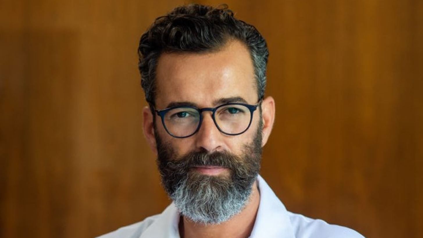 Οι διάσημοι που πάλεψαν με το τέρας της κατάθλιψης και βγήκαν νικητές – Οι ιστορίες τους συγκινούν