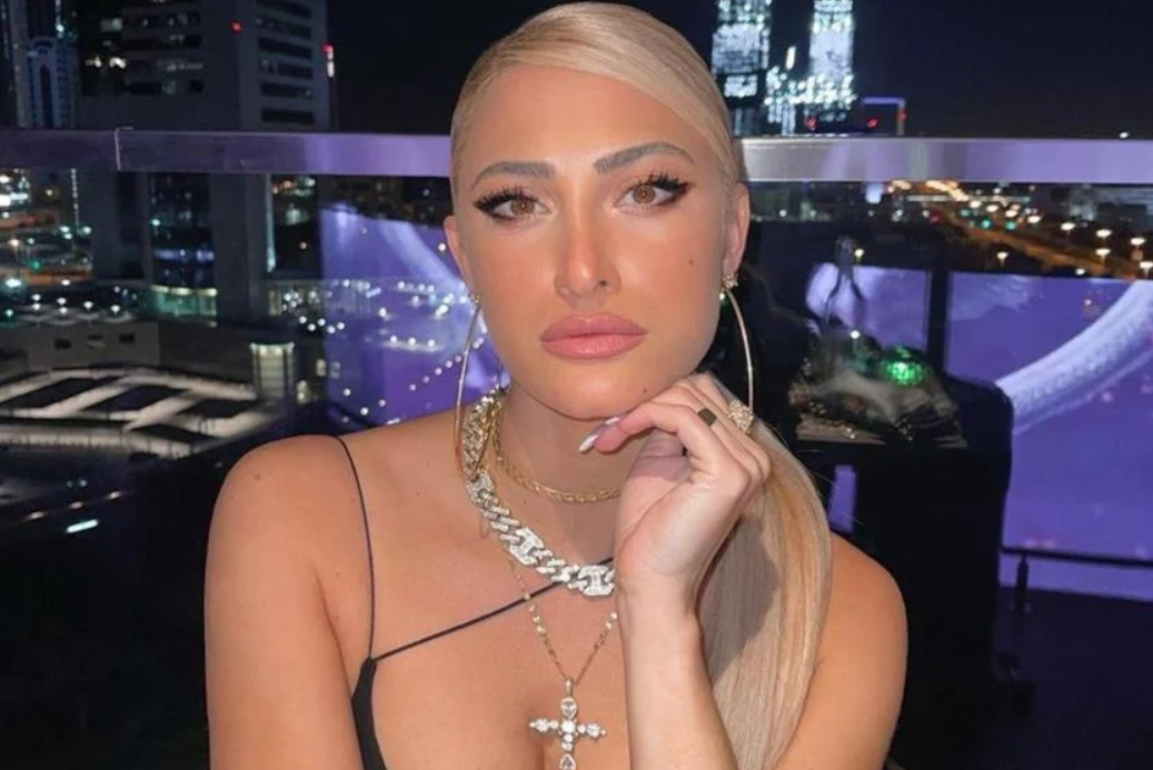 Το hot makeup & hair combo της Ιωάννας Τούνη που θα απογειώσει κάθε σου εμφάνιση την Άνοιξη – Καλοκαίρι 2025