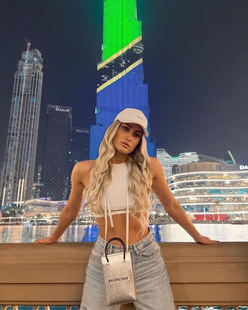 Το hot makeup & hair combo της Ιωάννας Τούνη που θα απογειώσει κάθε σου εμφάνιση την Άνοιξη – Καλοκαίρι 2025