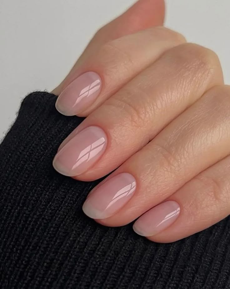 Naked nails: Η νέα Nude επανάσταση για φυσικά νύχια με κομψότητα