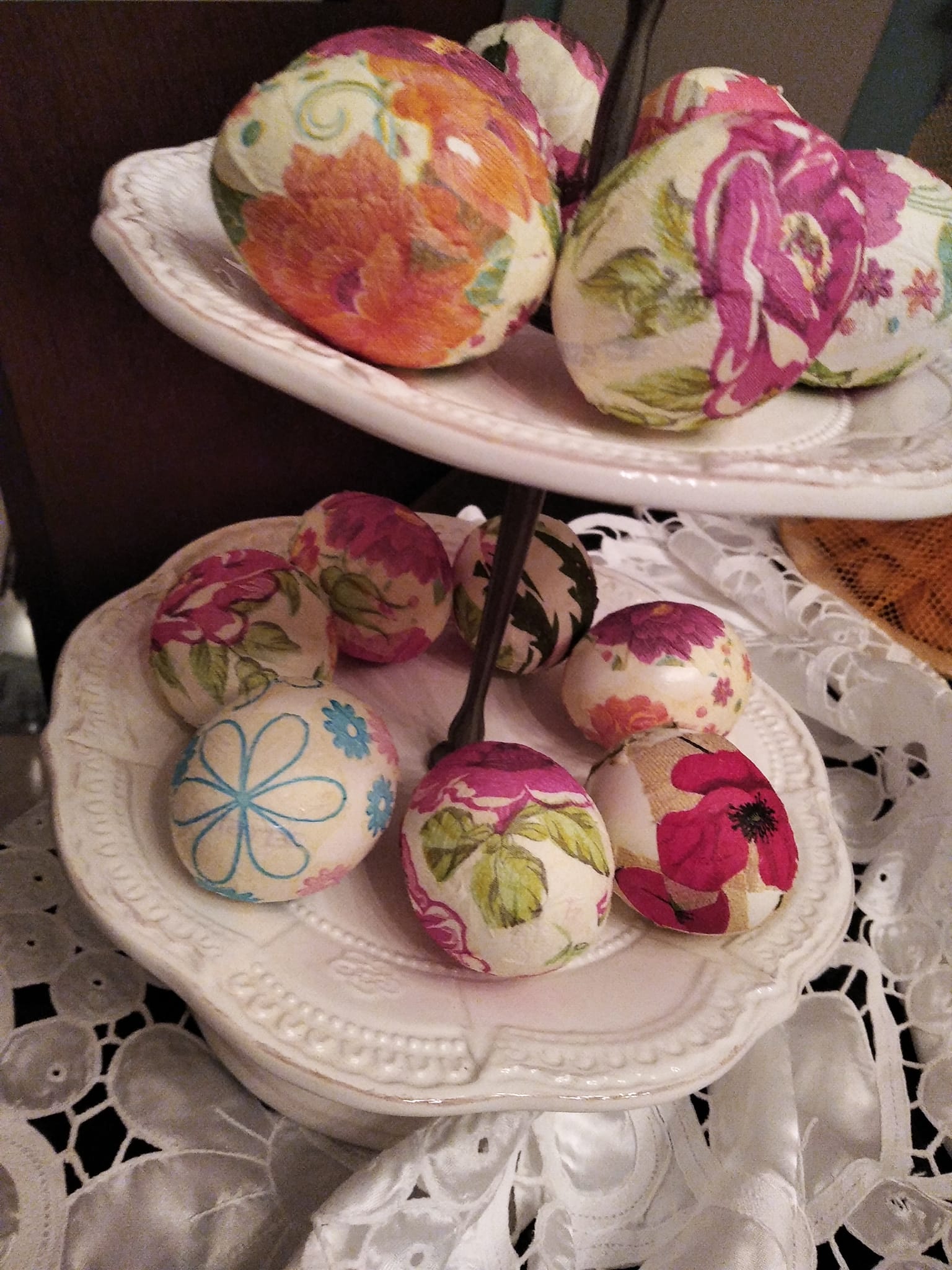 Πασχαλινά αυγά με μέθοδο ντεκουπάζ στο φούρνο