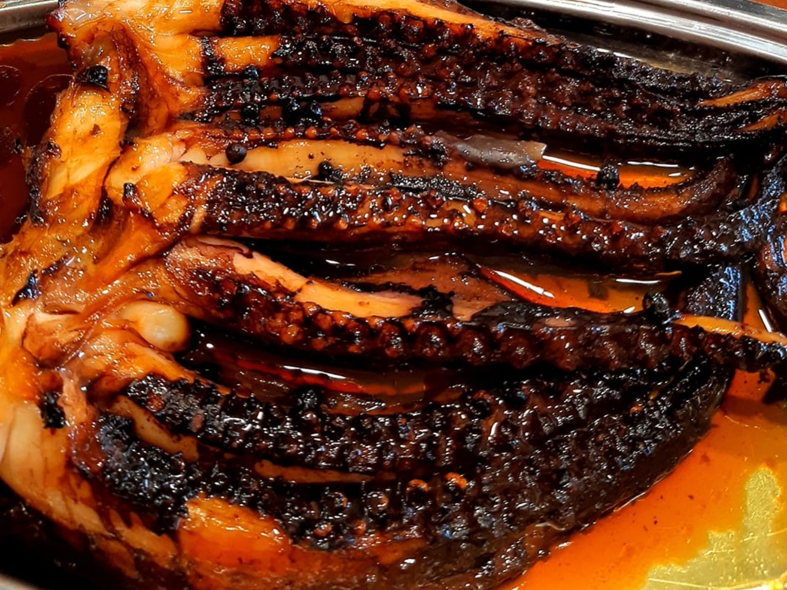 Σκορδάτο χταπόδι στη λαδόκολλα