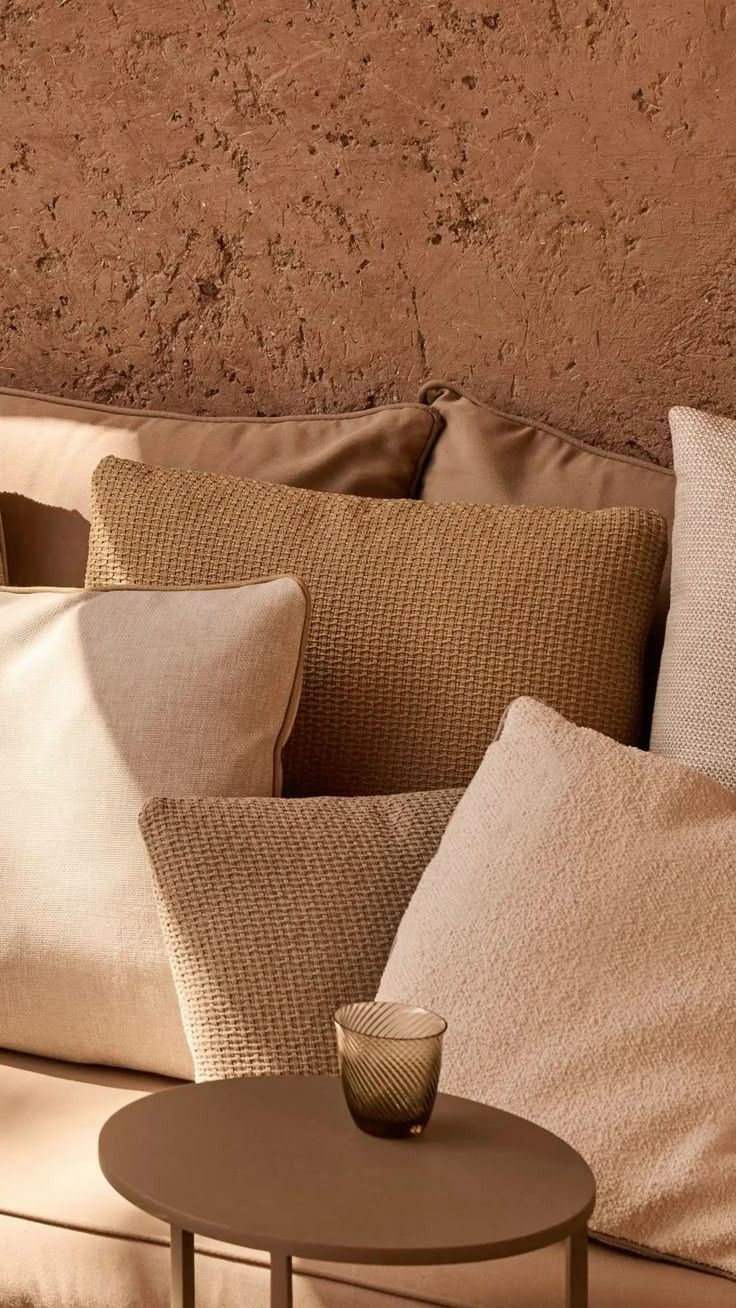 Mocha mousse: To απόλυτο χρώμα στη διακόσμηση του σπιτιού για το 2025