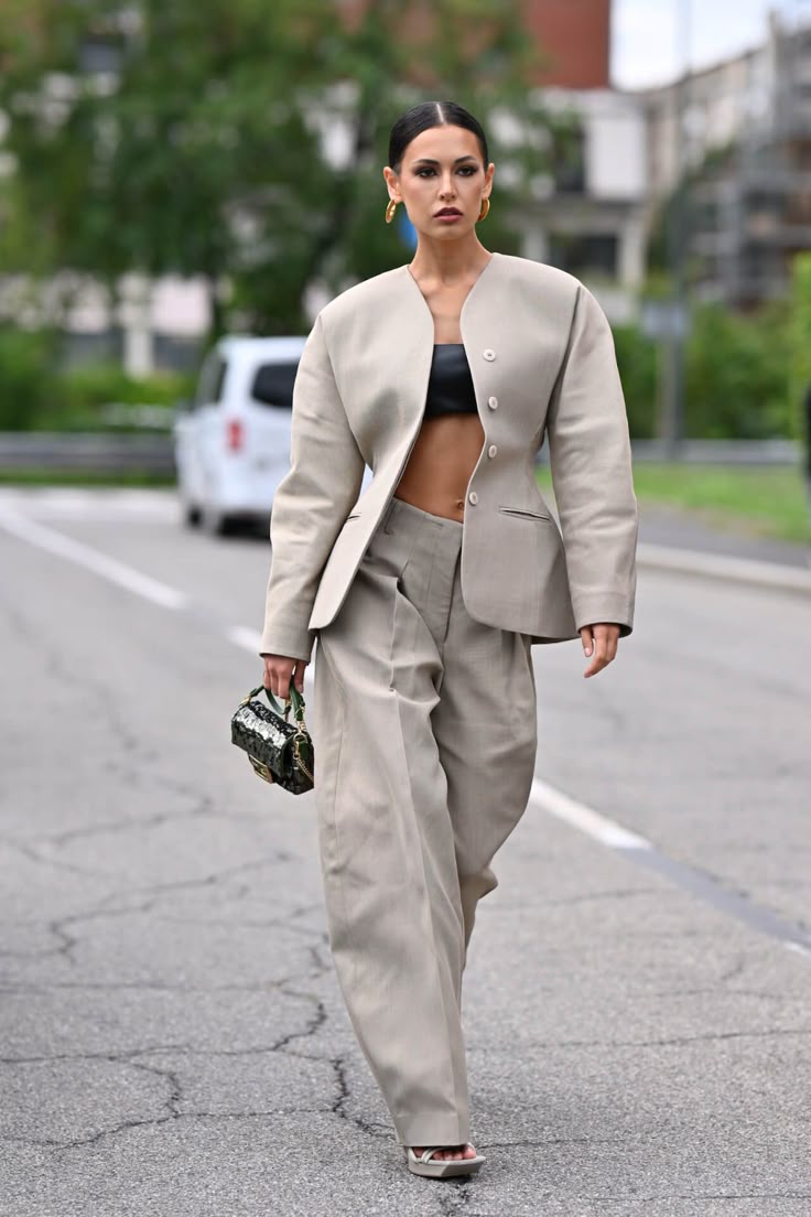 Οι κορυφαίες street style εμφανίσεις των Fashion Weeks για να εμπνευστείς αυτόν τον Απρίλιο