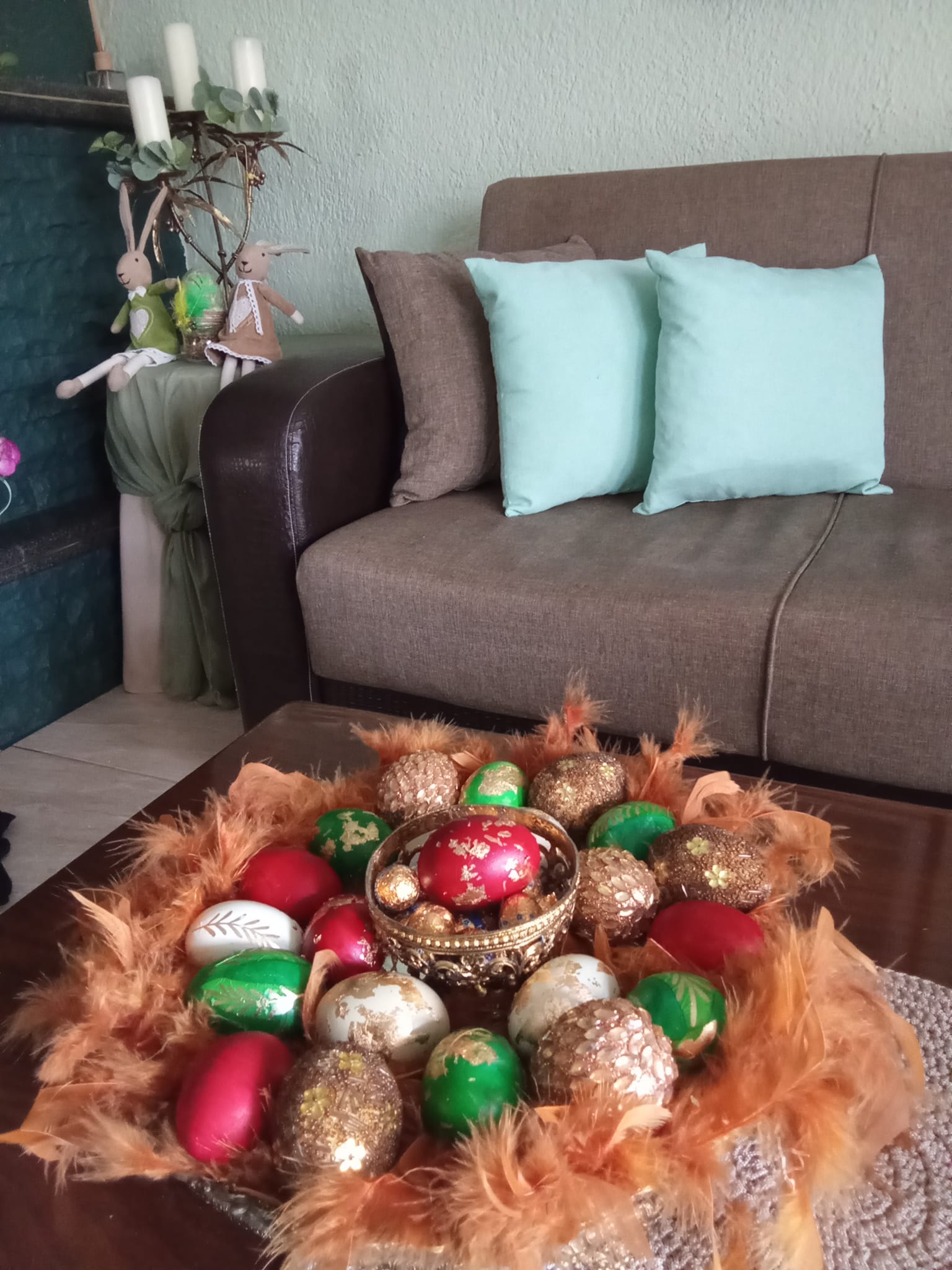 Πασχαλινά αυγά με φύλλα χρυσού