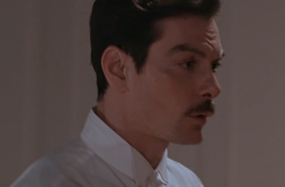 Grand Hotel: ο Χαραλάμπης βρίσκει έναν μάρτυρα κλειδί και μαθαίνει την αλήθεια για τον πατέρα του Πετρου