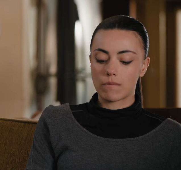 Η Γη της Ελιάς: O Δημοσθένης προσπάθει να παγιδευσει την Ειρήνη αλλά εκείνη τον καταλαβαίνει