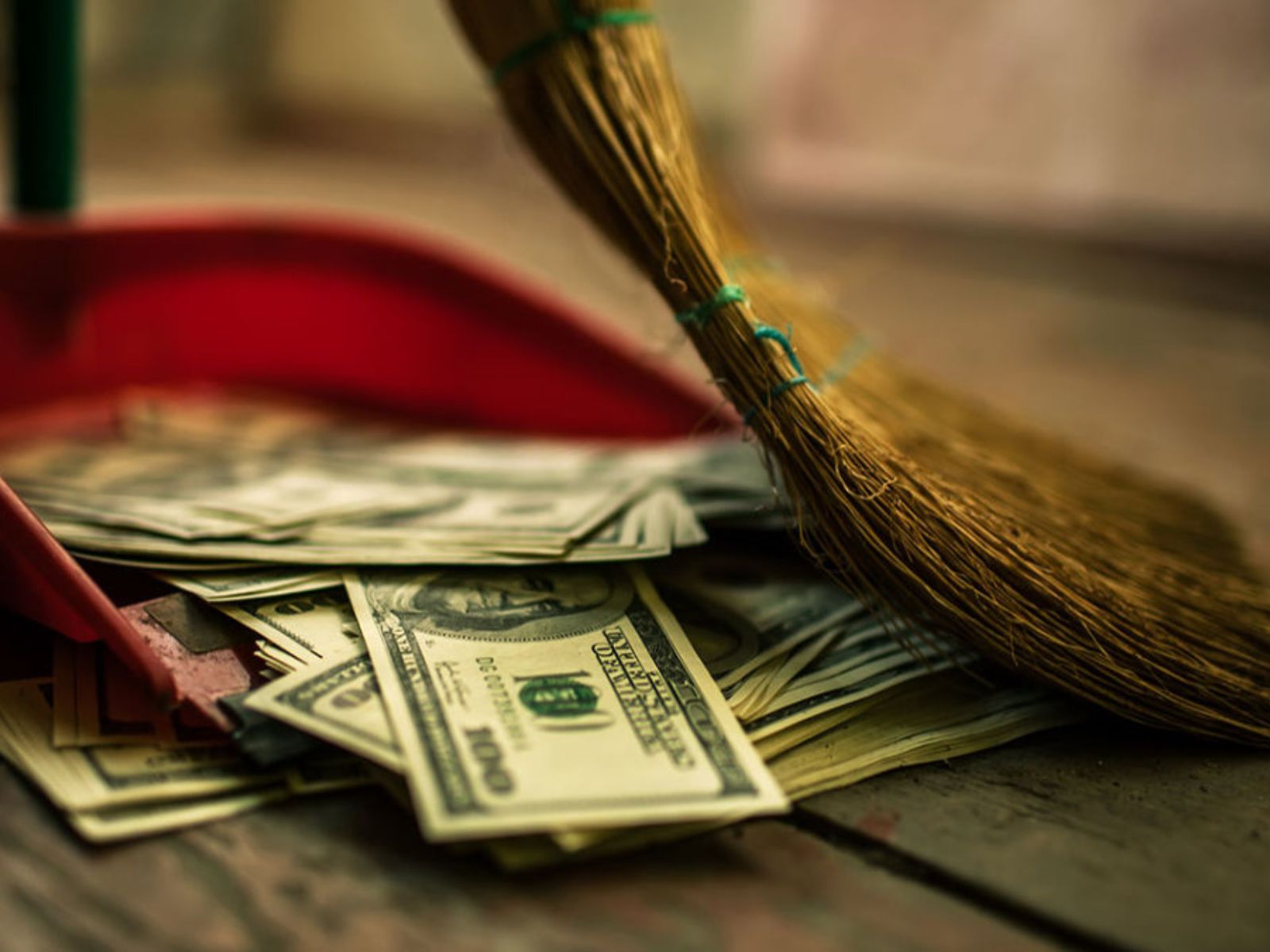 Μηνιαίες προβλέψεις Απριλίου 2025: Σε ποια ζώδια θα αδειάσουν οι τσέπες και σε ποια ό,τι πιάνουν θα γίνεται χρυσάφι