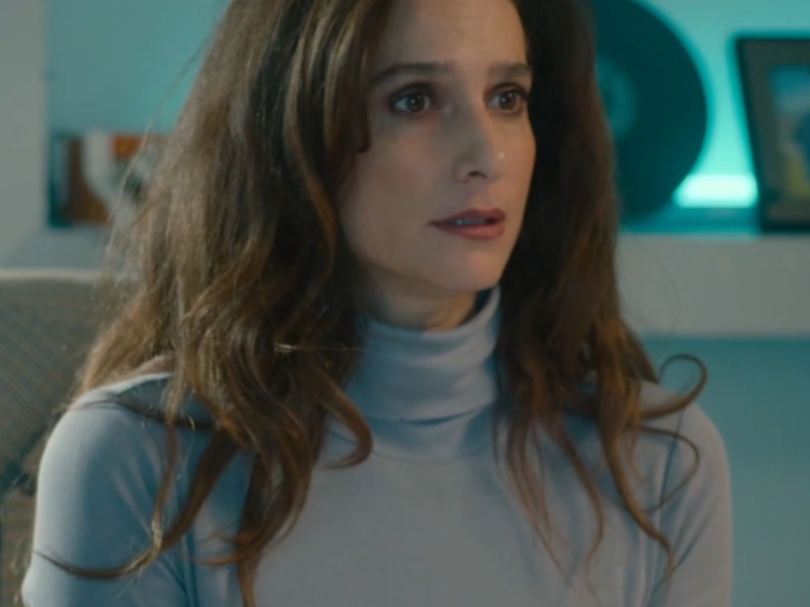 Ο Τιμωρός: Μυρτώ και Έλλη σκοτώνονται για τον Μάρκο – «Να μη σε ξαναδώ μπροστά μου»