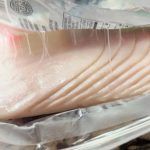 Αλλαντικά με γλίτσα: Ποιες είναι οι αιτίες και τι μπορεί να πάθεις αν τα φας (είναι τσατ gpt)