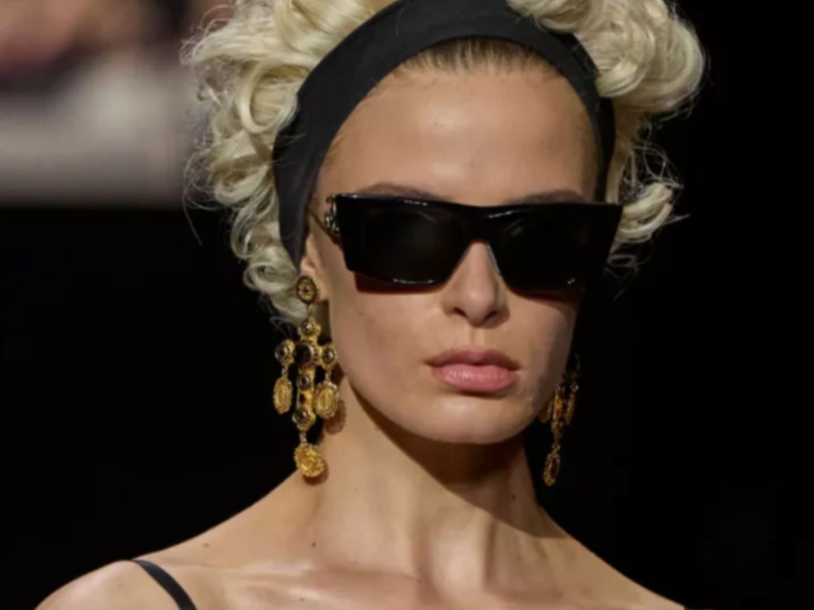 sunglasses trends 2025: Οι κορυφαίες τάσεις στα γυαλια ηλίου για το φετινό καλοκαίρι