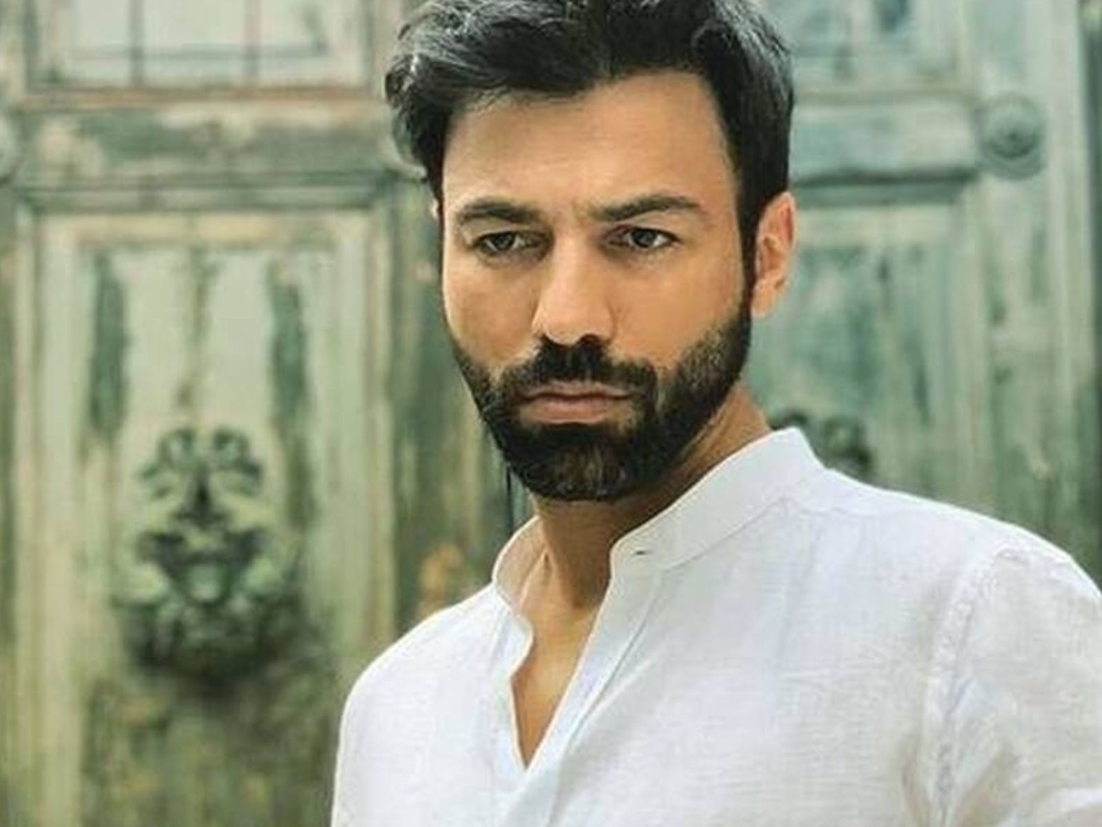 Η Γη της Ελιάς: Ο Ανδρεάς Γεωργίου εισβάλει στη σειρά ως Στέφανος Σαραντάκος – Ο ρόλος του