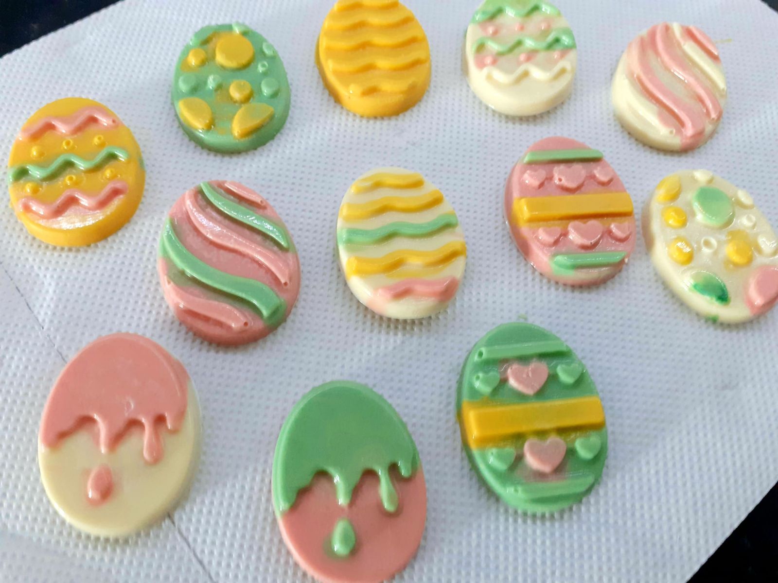 Πασχαλινά σοκολατάκια σε σχήμα αυγουλάκι