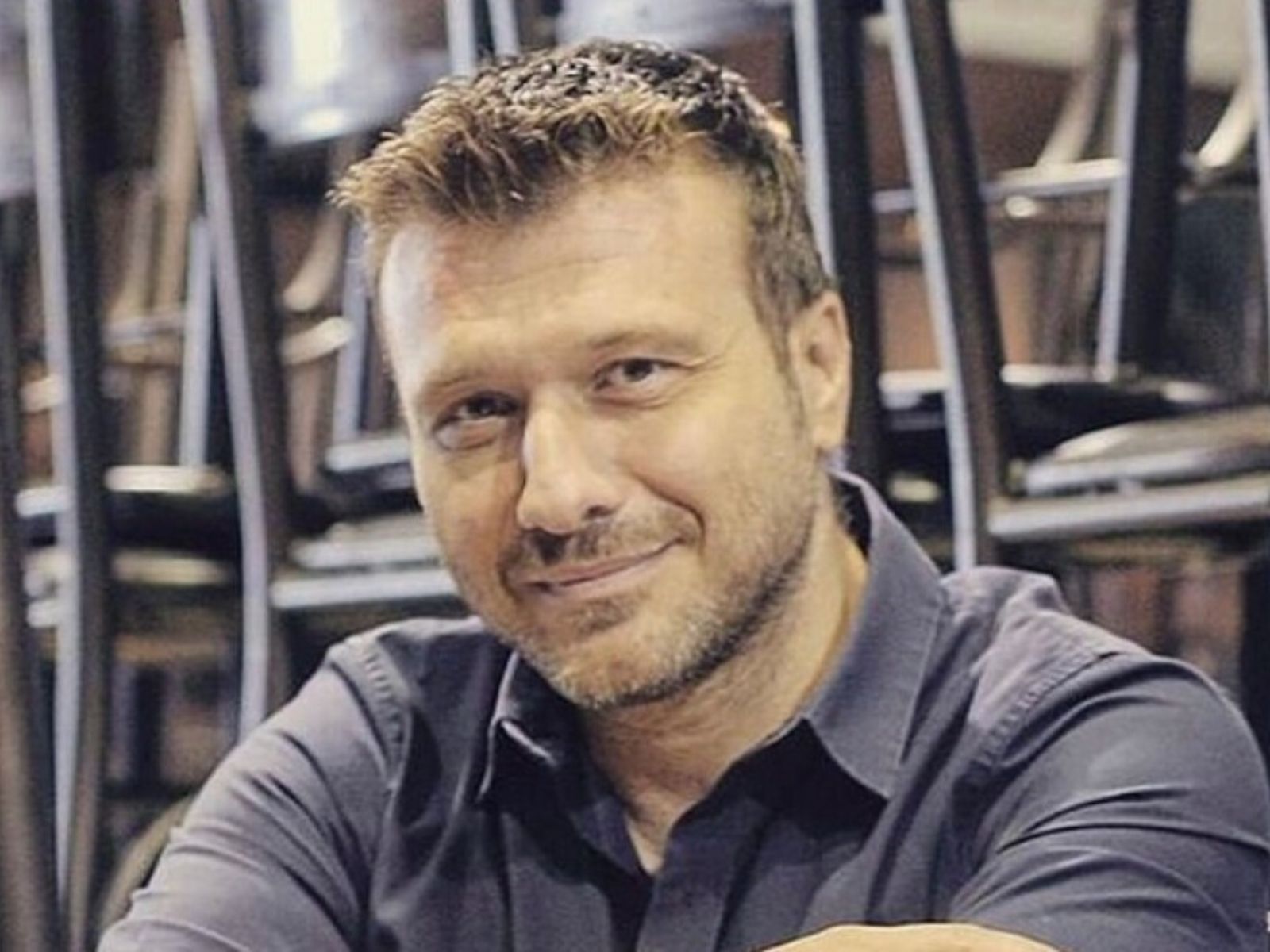 Γιάννης Πλούταρχος: Η 47χρονη stalker δείχνει για πρώτη φορά το πρόσωπο της στις κάμερες