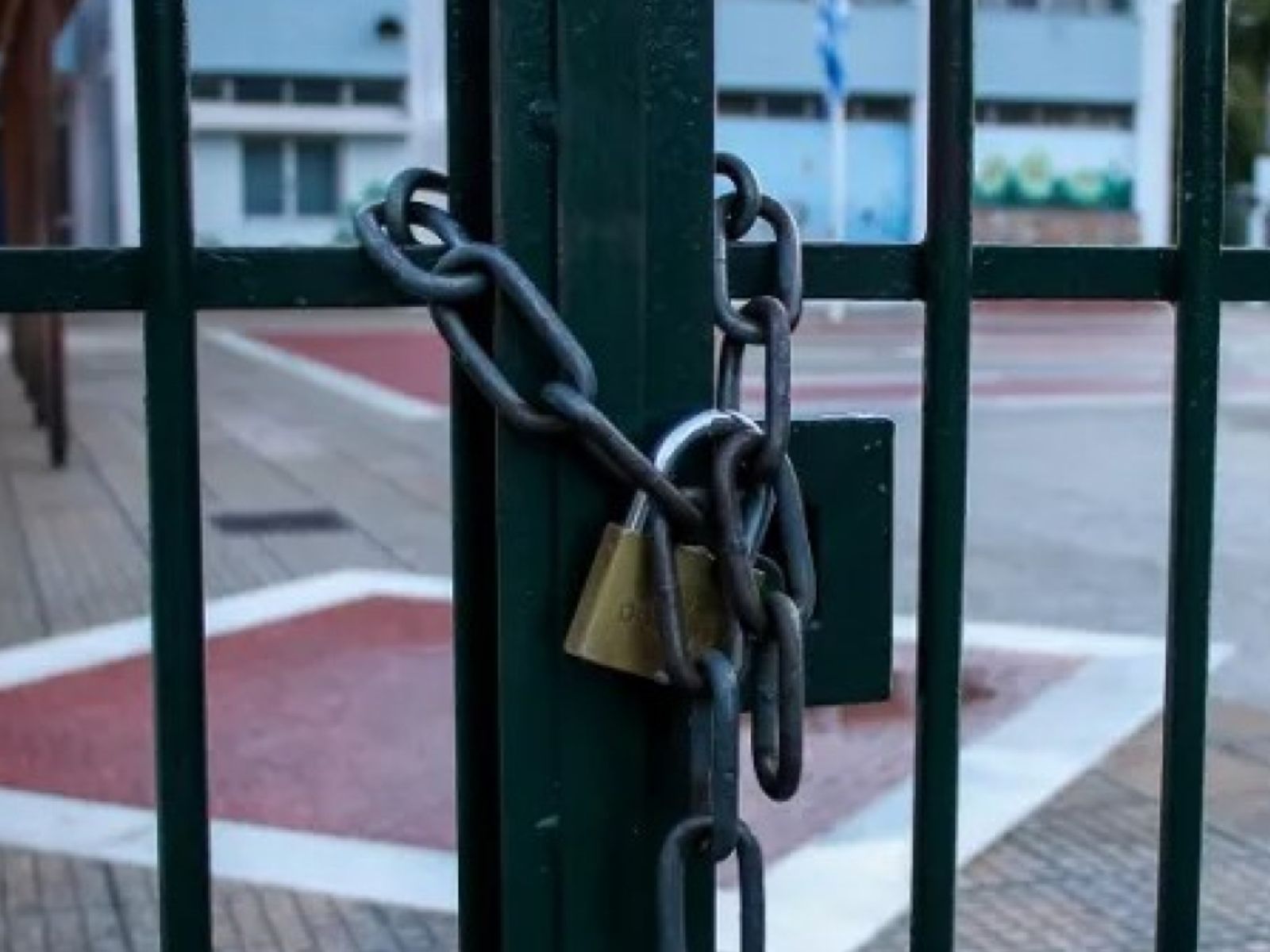 Κλειστά σχολεία σήμερα λόγω κακοκαιρίας- Τι θα γίνει αύριο 8/4;