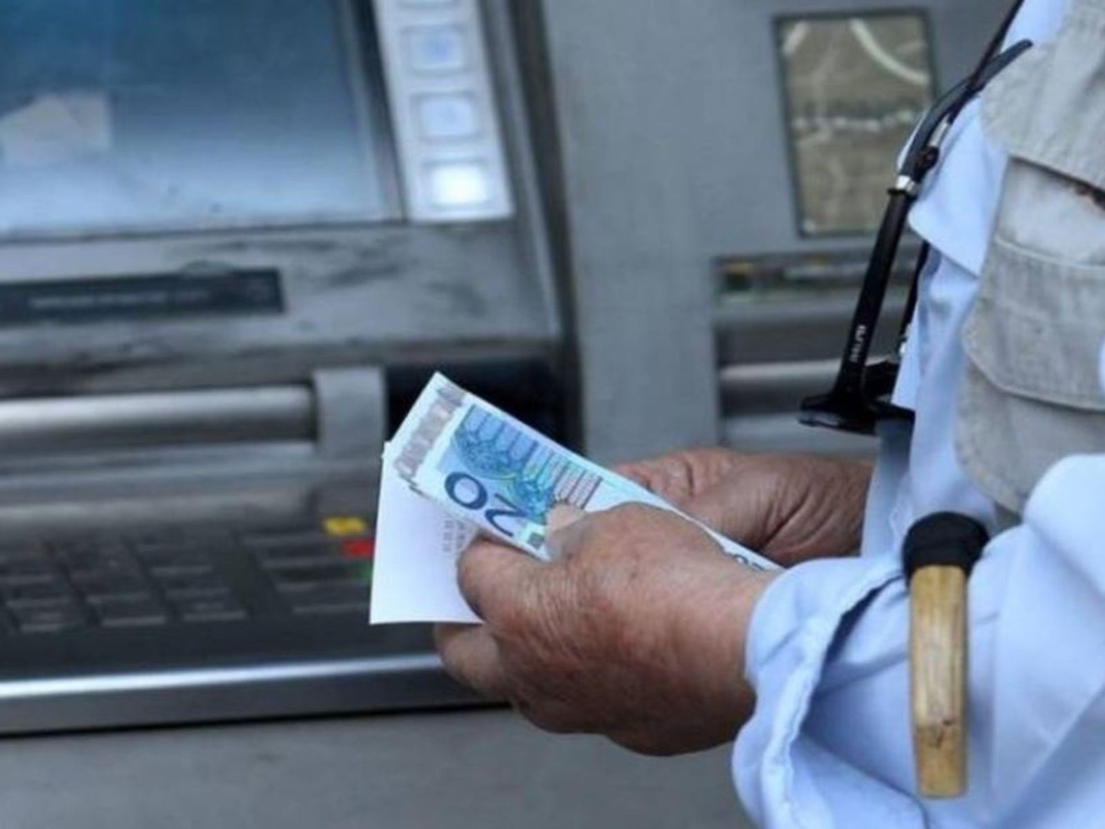 Πότε θα καταβληθούν οι συντάξεις Μαΐου και το Δώρο Πάσχα – Πανελλαδική απεργία στις 9 Απριλίου