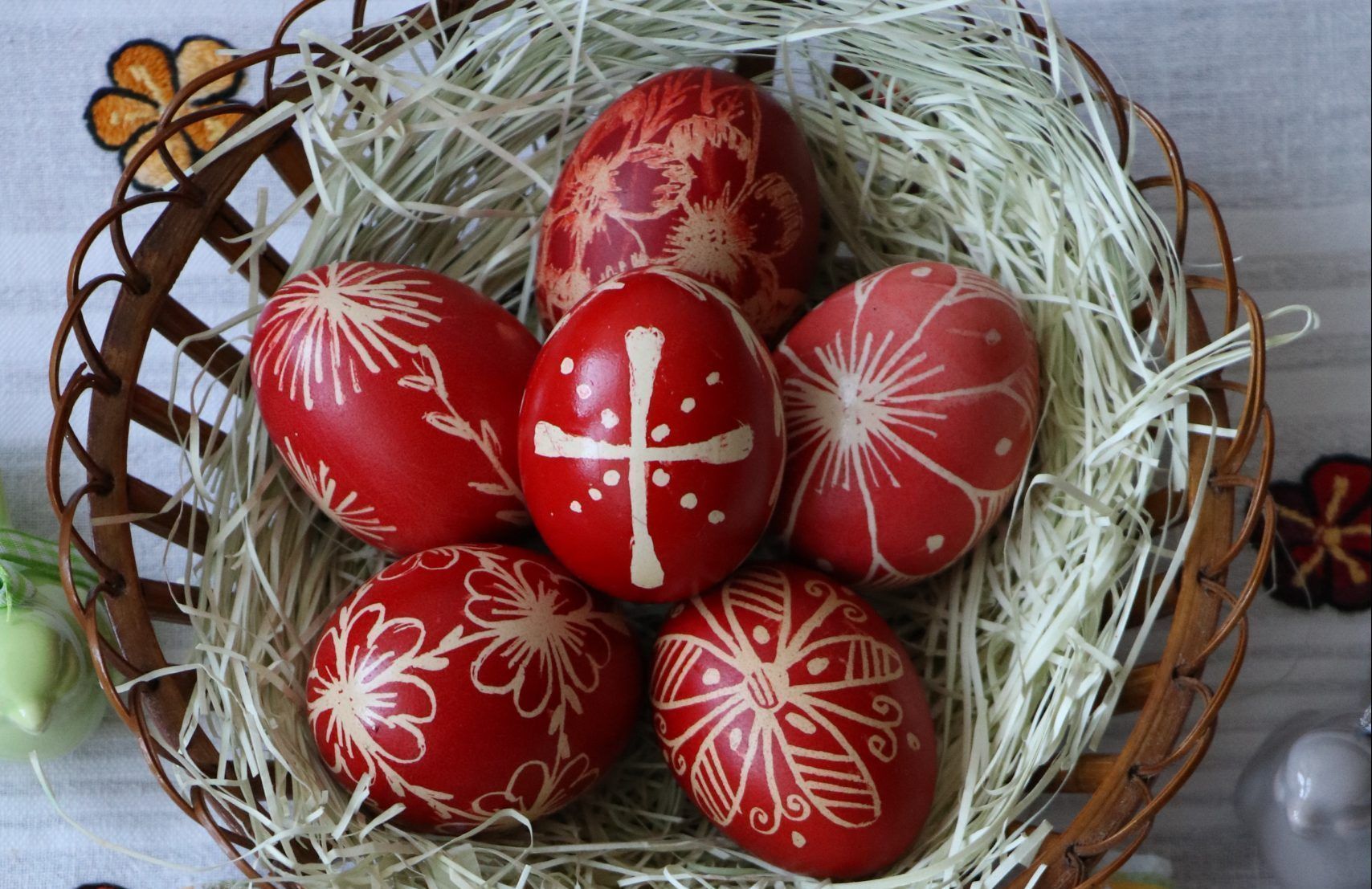 Τα 15 μυστικά της Αργυρώς Μπαρμπαρίγου για το καλύτερο βάψιμο στα Πασχαλινά αυγά