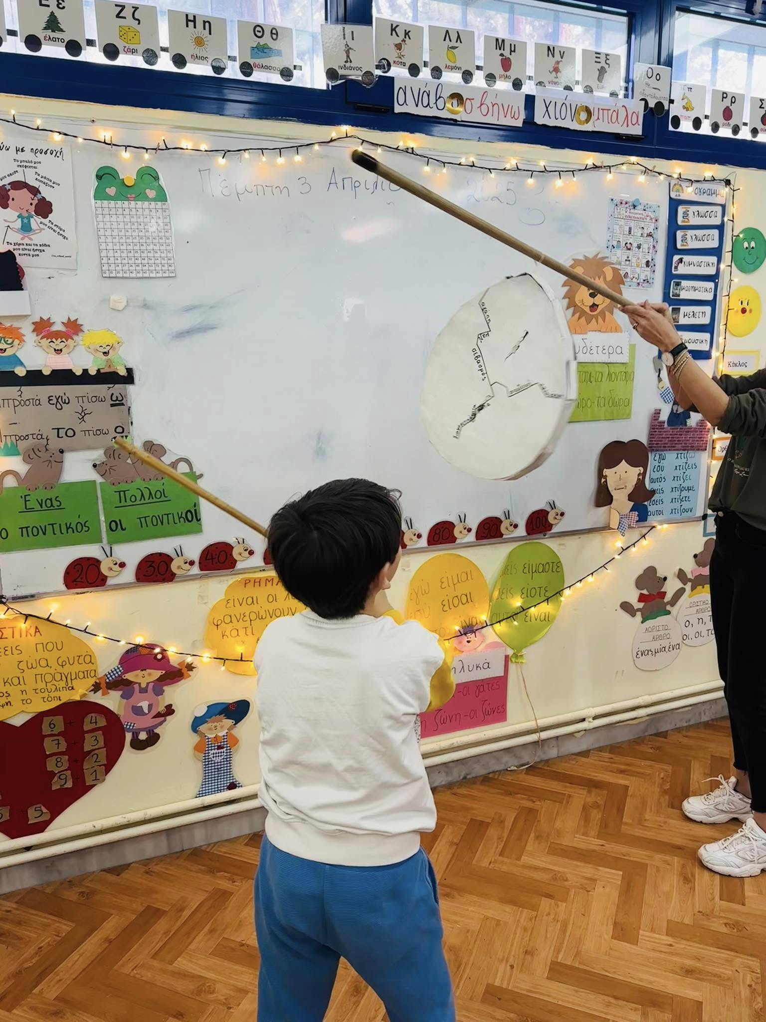 Το αυγό: Το παιχνίδι που έπαιξε δασκάλα στη τάξη για να “ξεκλειδώσει” το μαθητή της με αυτισμό