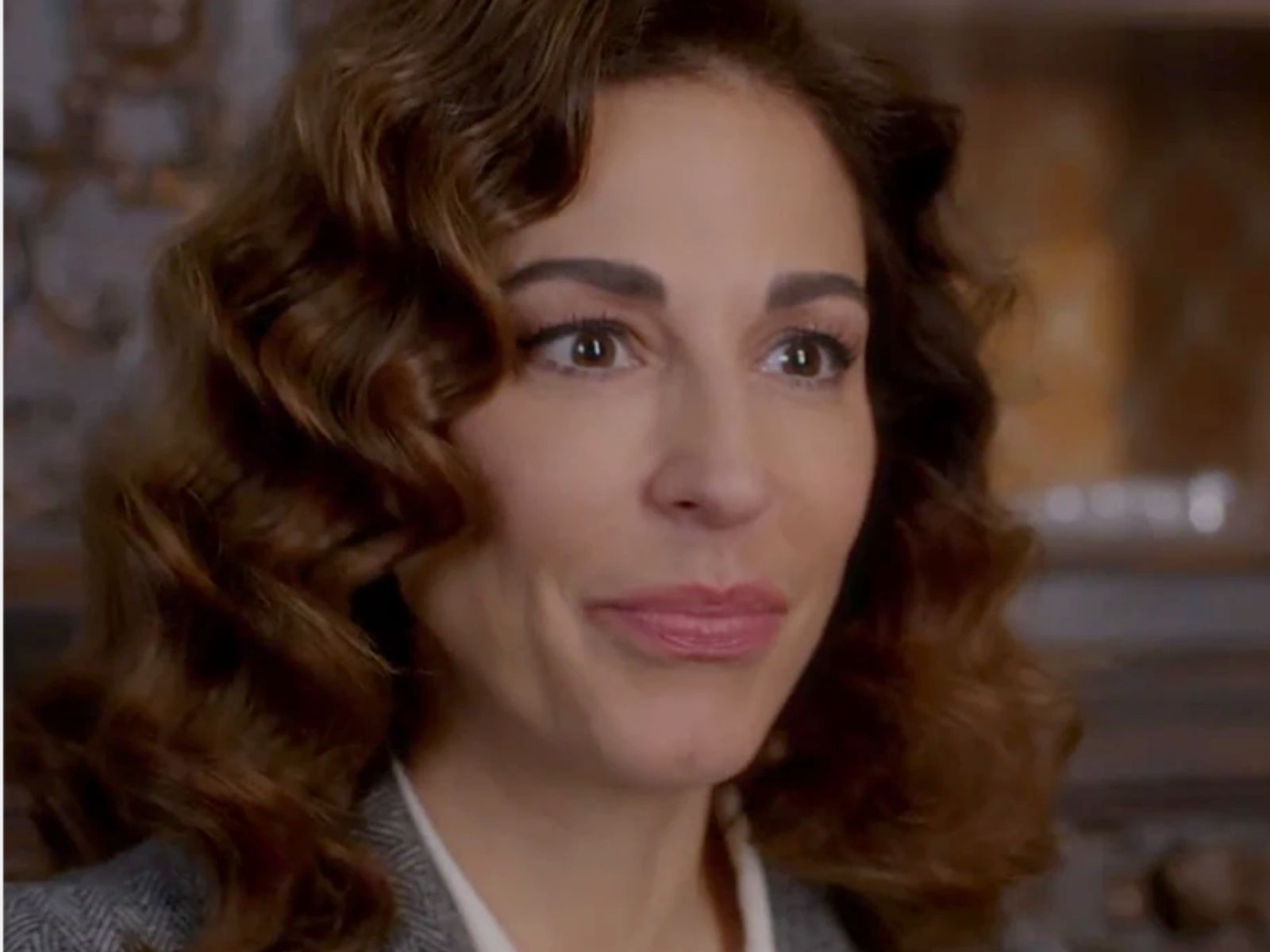 Άγιος Έρωτας: Μεγάλη Ανατροπή- Η Χριστίνα δεν κάνει έκτρωση και γεννά το παιδί του Παύλου